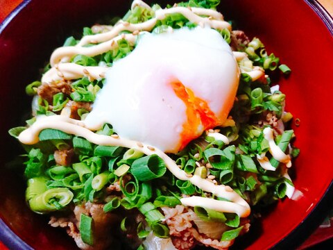 つゆだく牛丼☆半熟卵のせ